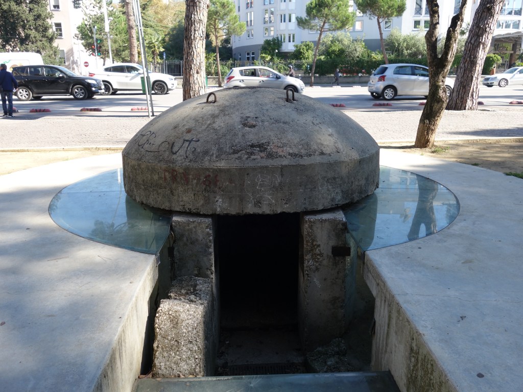 Dans un parc à Tirana